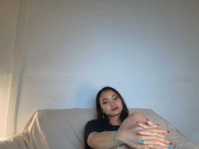 RozyBlack live cam on BongaCams