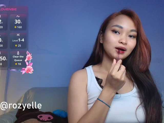 RozyBlack live cam on BongaCams