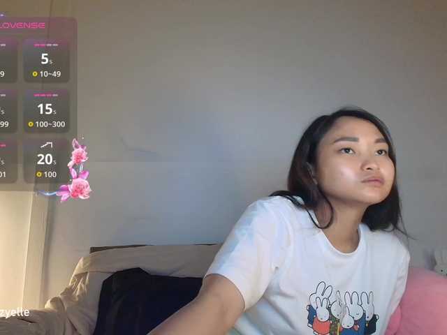 RozyBlack live cam on BongaCams