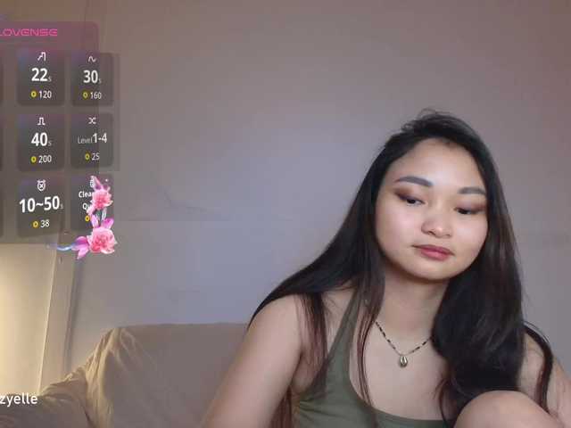 RozyBlack live cam on BongaCams