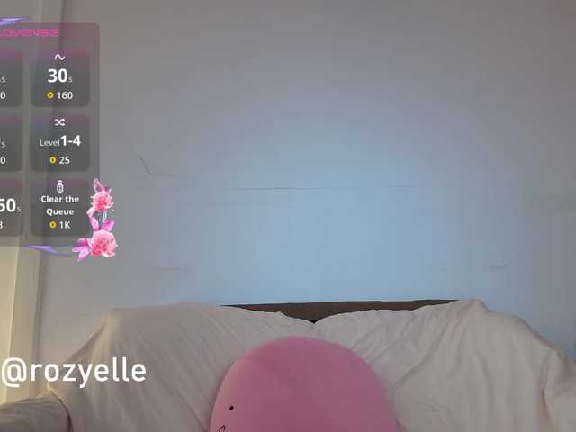RozyBlack live cam on BongaCams