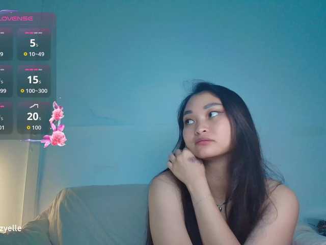 RozyBlack live webcam show