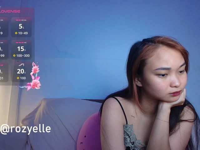 RozyBlack live cam on BongaCams