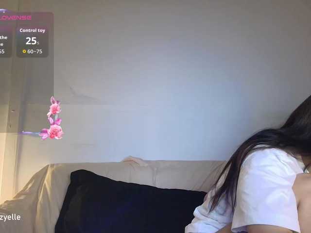 RozyBlack live cam on BongaCams
