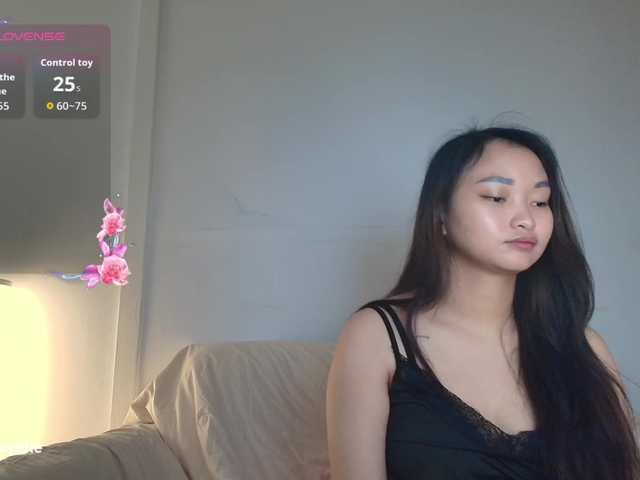 RozyElle live webcam show