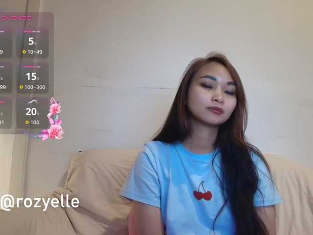 RozyBlack live cam on BongaCams