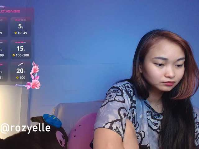 RozyBlack live cam on BongaCams