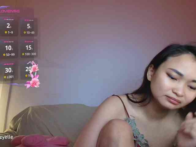 RozyElle webcam