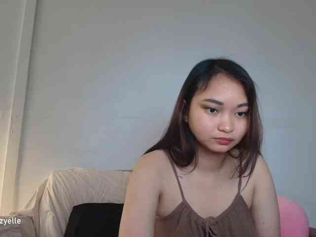 RozyElle webcam