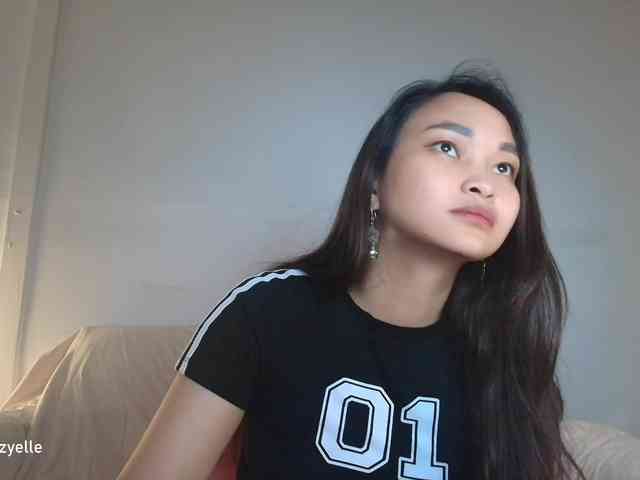 RozyElle webcam