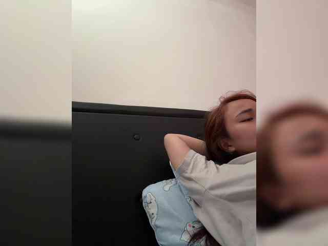 RozyElle webcam