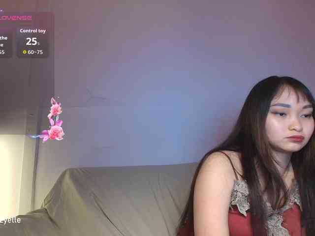 RozyElle webcam