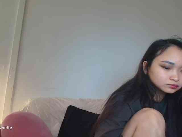 RozyElle webcam