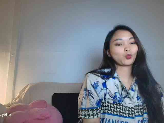 RozyElle webcam