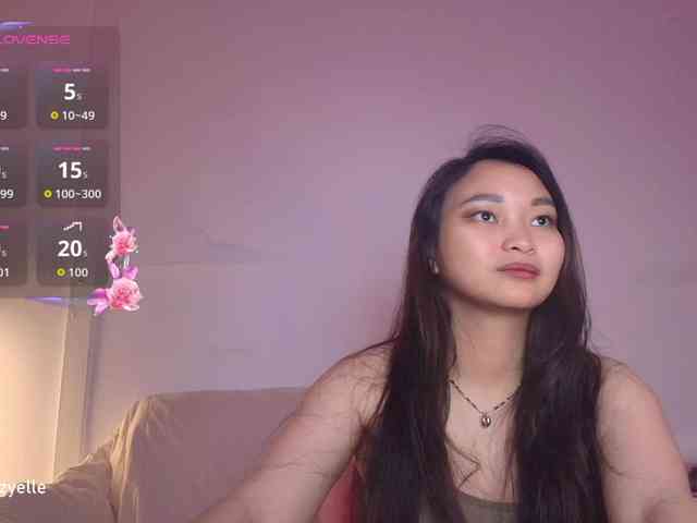 RozyElle webcam