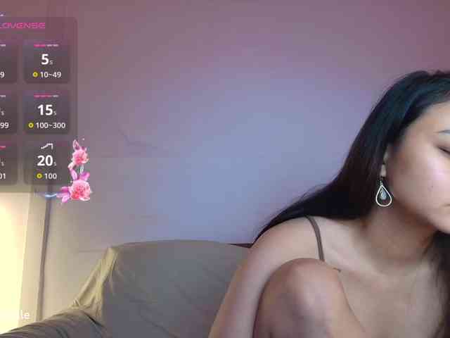 RozyElle webcam