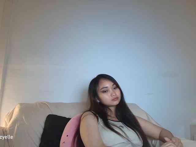 RozyElle webcam