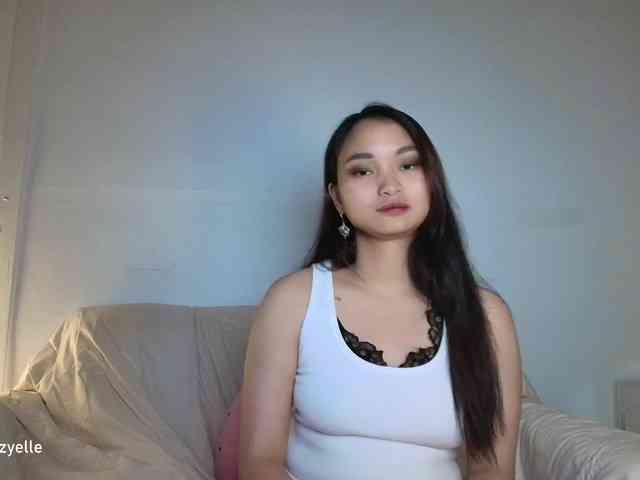 RozyElle webcam
