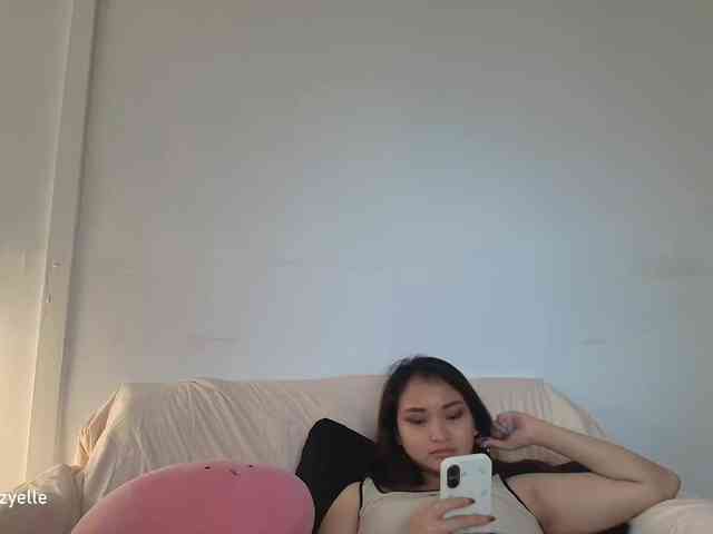 RozyElle webcam
