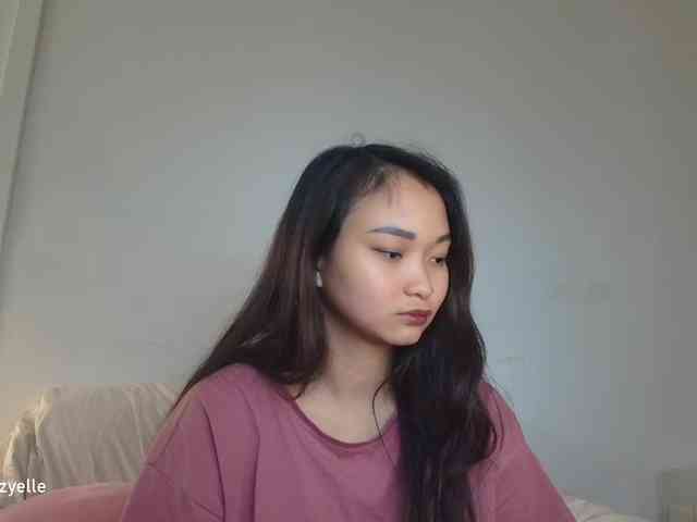 RozyElle webcam