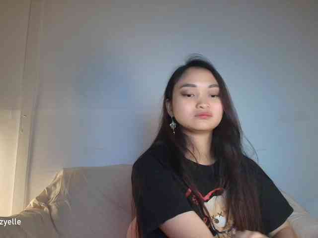 RozyElle webcam