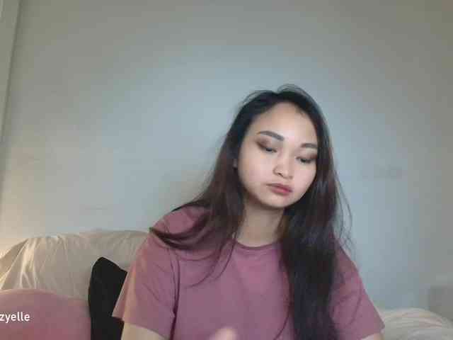 RozyElle webcam