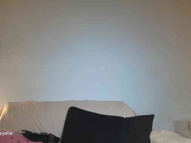 RozyElle webcam