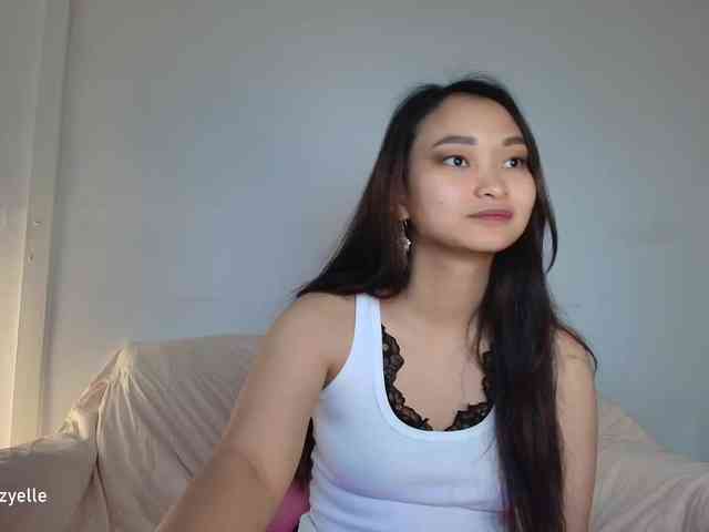 RozyElle webcam