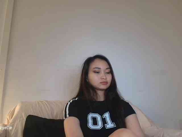 RozyElle webcam