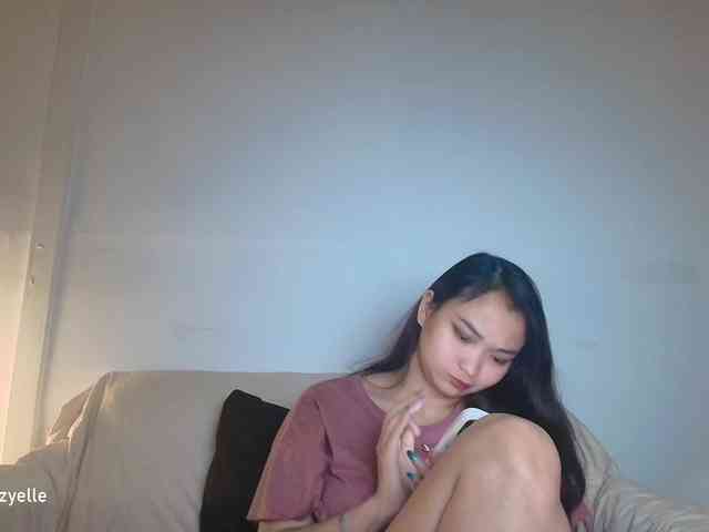 RozyElle webcam