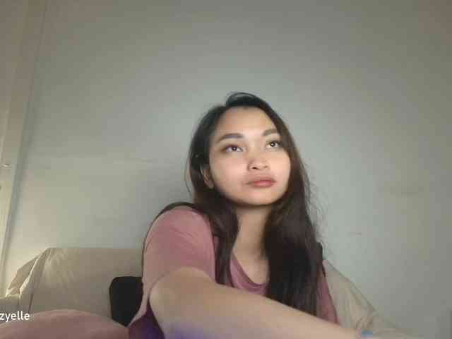 RozyElle webcam