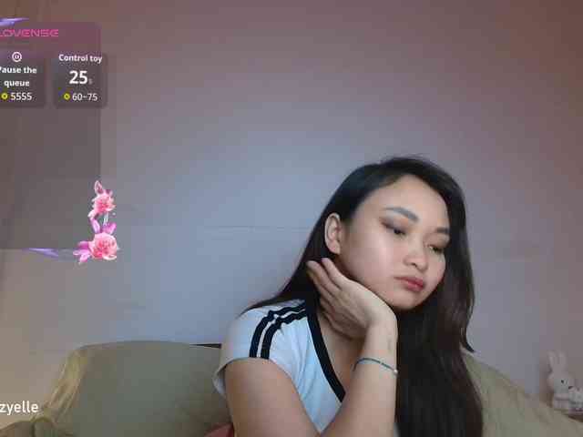 RozyElle webcam