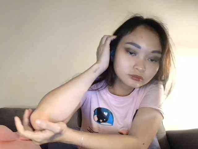 RozyElle webcam