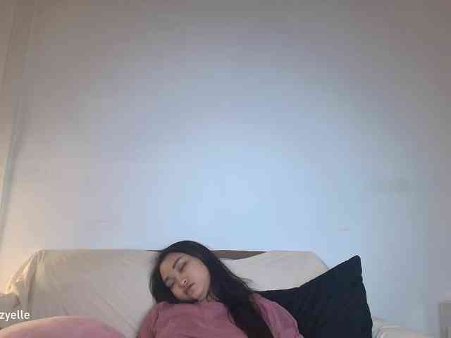 RozyElle webcam