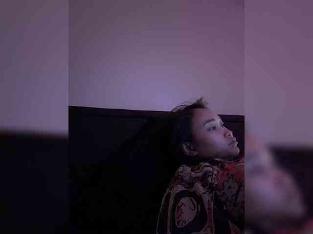 RozyElle webcam