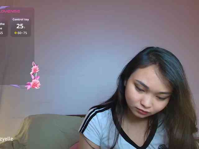 RozyElle webcam
