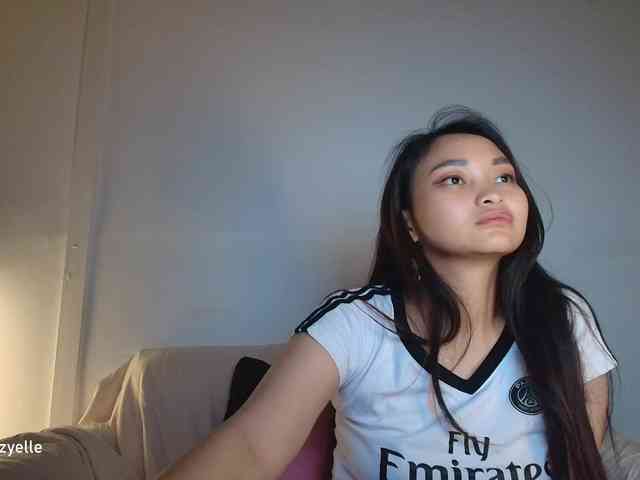 RozyElle webcam