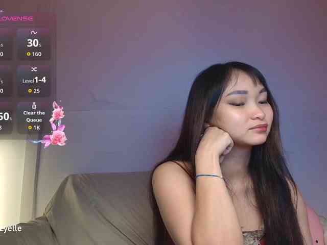 RozyElle webcam