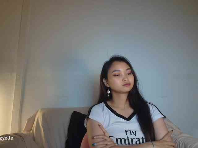 RozyElle webcam