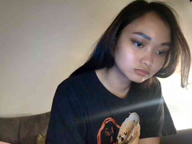 RozyElle webcam