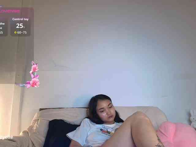 RozyElle webcam