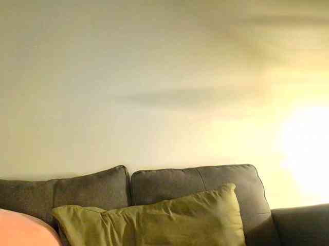 RozyElle webcam
