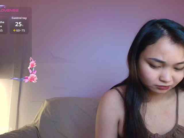 RozyElle webcam