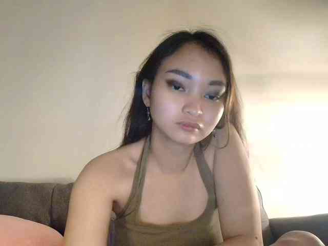 RozyElle webcam