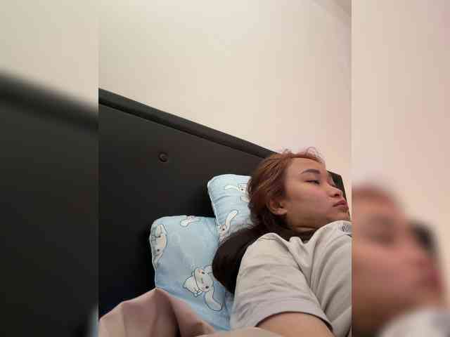 RozyElle webcam