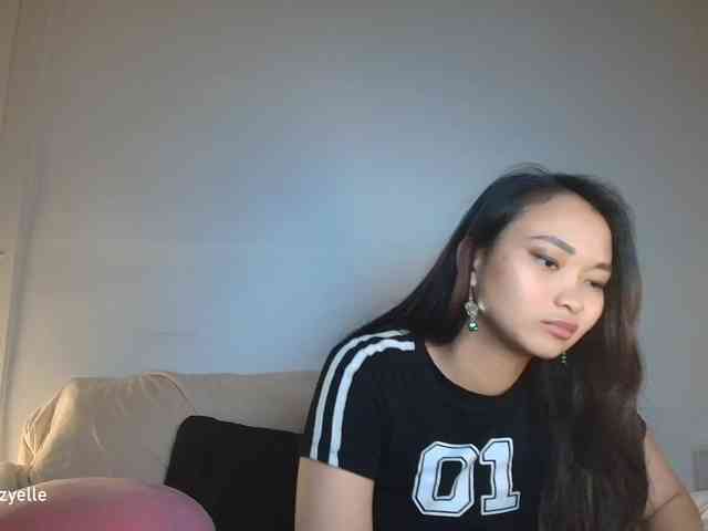 RozyElle webcam