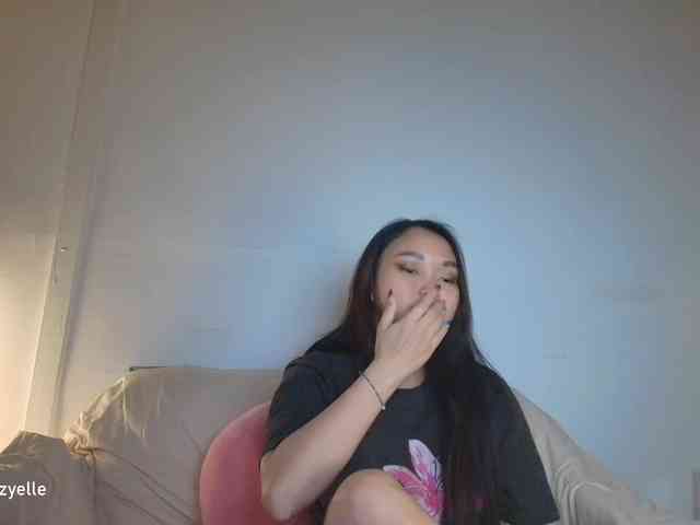 RozyElle webcam