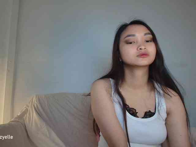 RozyElle webcam