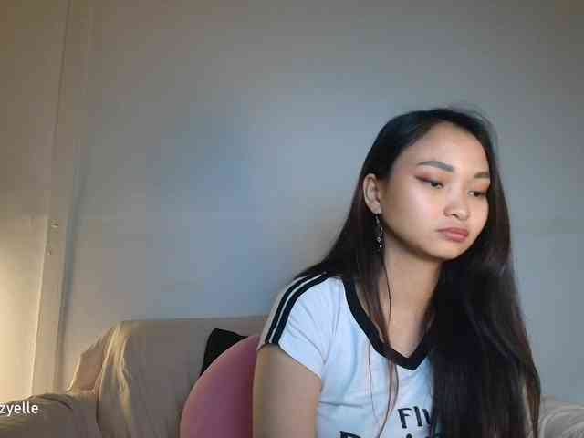 RozyElle webcam