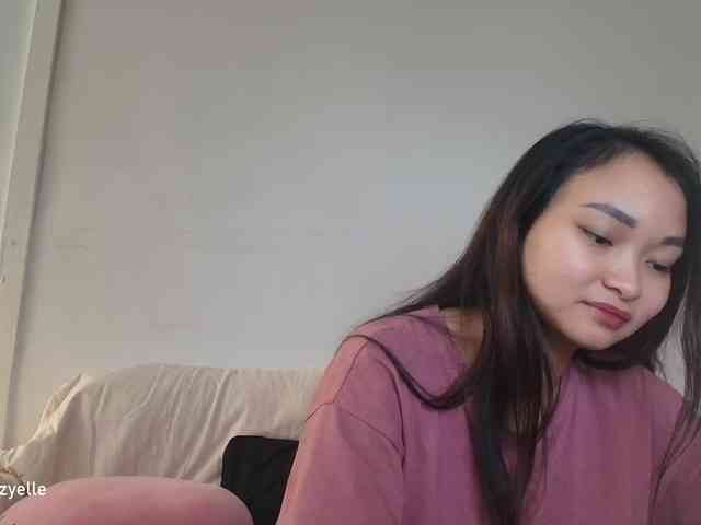 RozyElle webcam